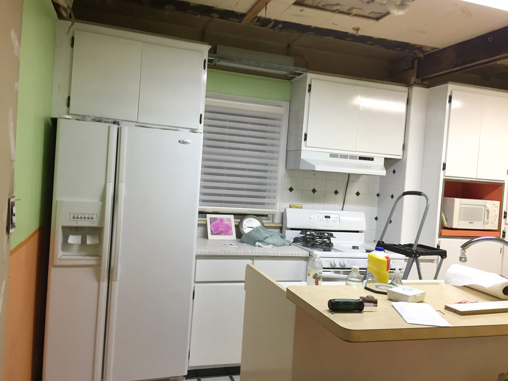 kitchen-cabinet-removed