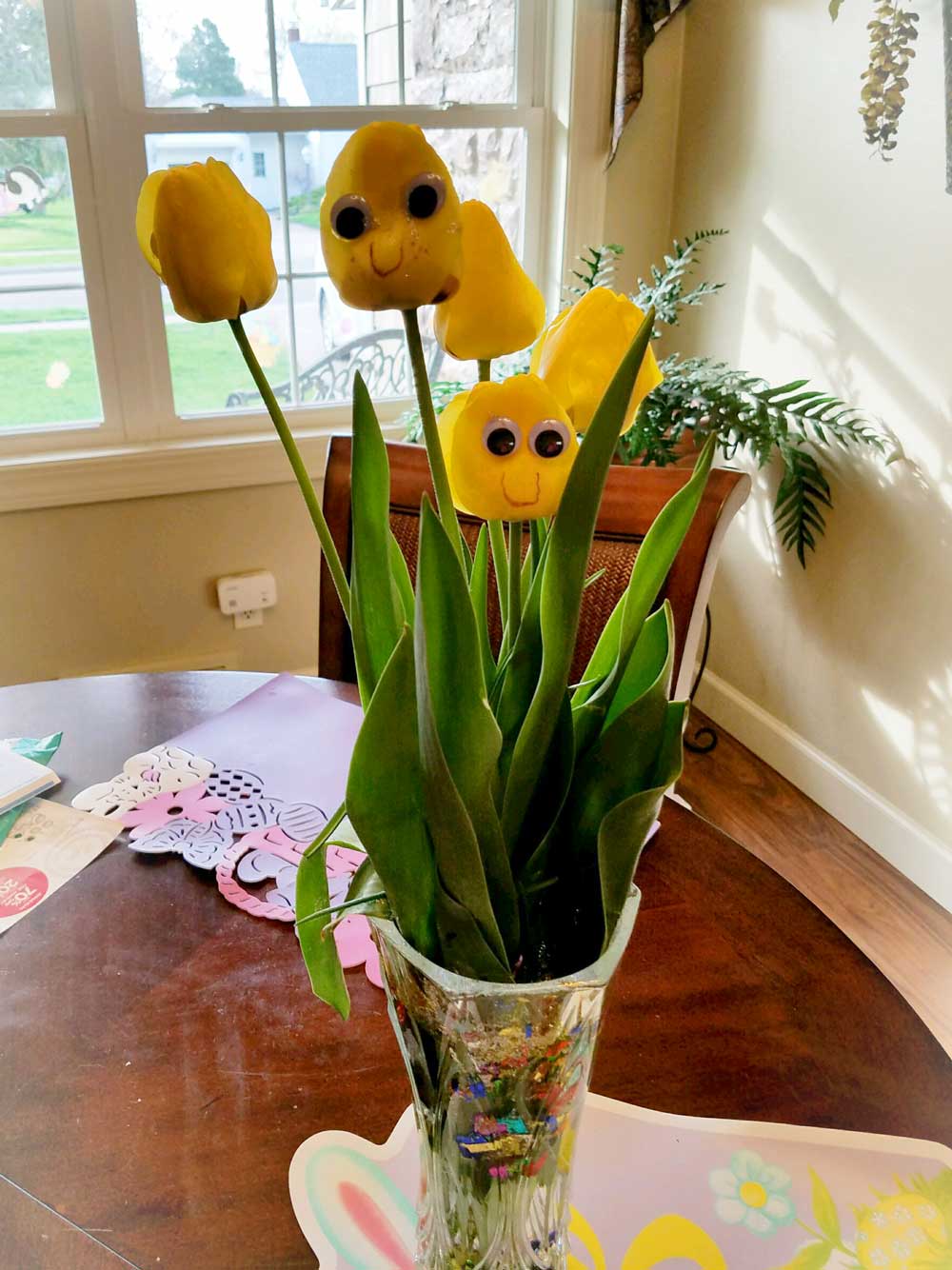 Make a Tulip Smile DIY
