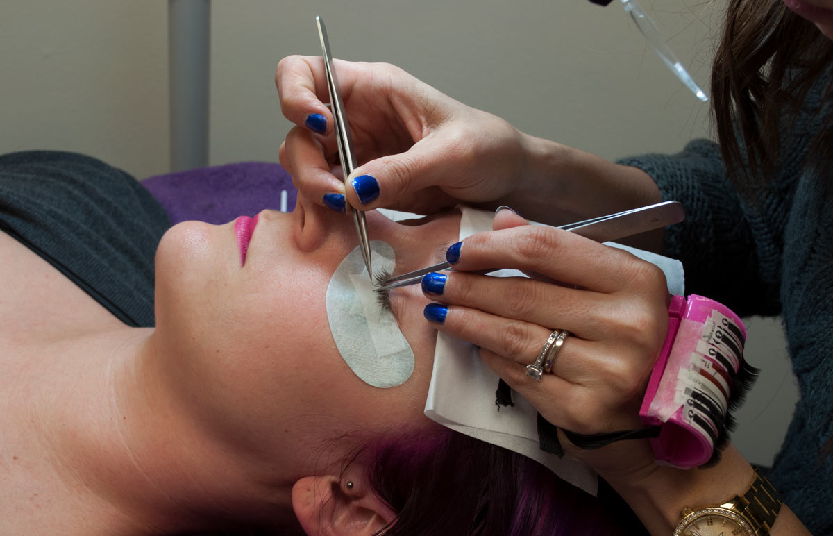 lash extensions in Cleveland at Flawless Lash