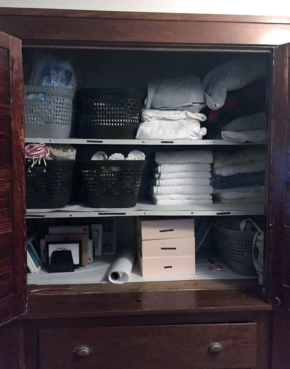DIY linen closet organization after